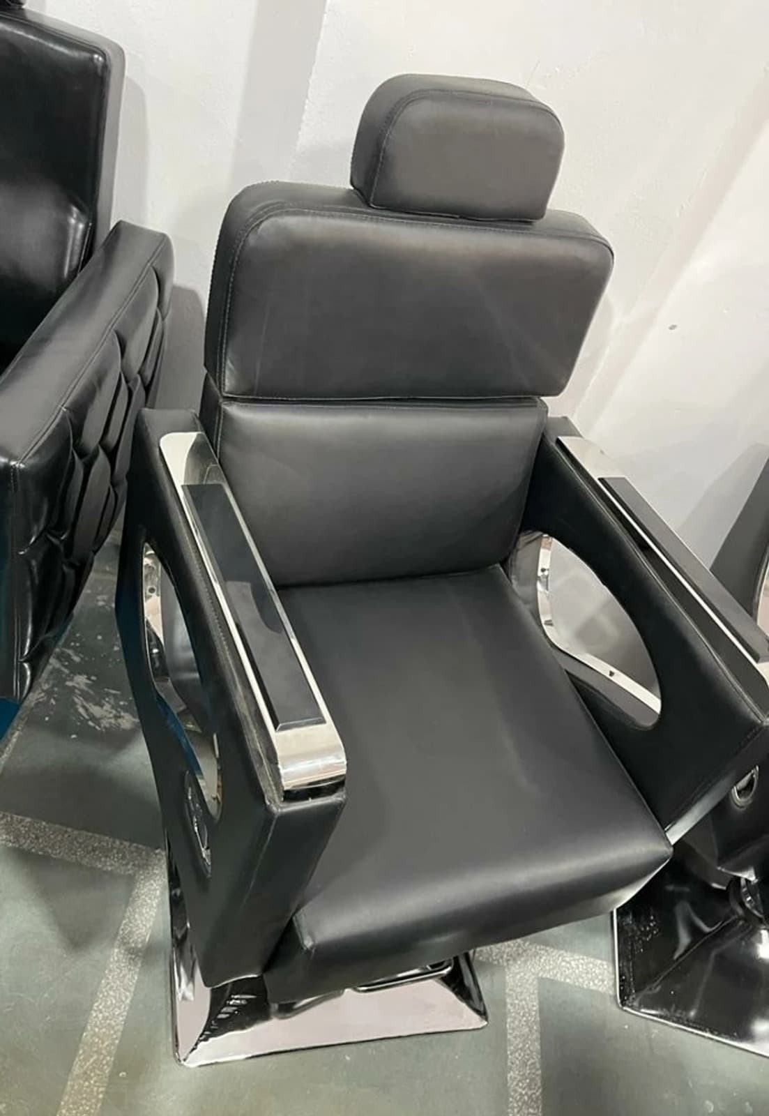 Shampoo Chairs